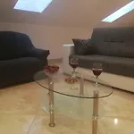 아파트 Apartman Daria
