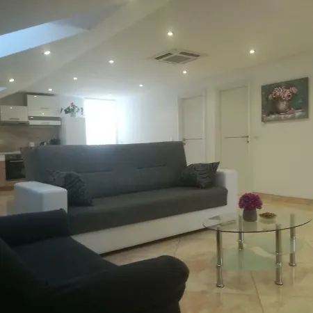 Lejlighed Apartman Daria