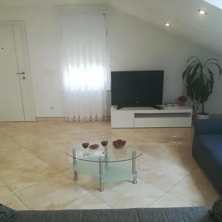 Apartman Daria * 特罗吉尔